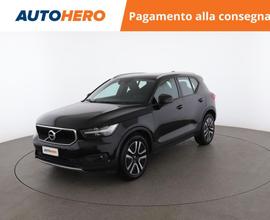 VOLVO XC40 T2 Geartronic Momentum Pro