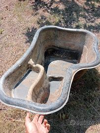 laghetto artificiale oche uccelli pesci ninfea 