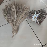 Scopa da Forno e cuore in vimini