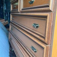 Armadio 6 ante  piu comó e comodino