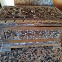 Cofanetto portagioie in legno