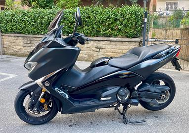 Yamaha T-Max 530 DX ABS 2017