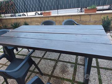 Tavolo da giardino