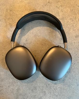 AirPods Pro Max lightning