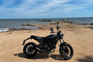 Ducati Scrambler Sixty2 400