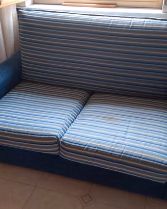 Divanetto biposto con lettino singolo estraibile 