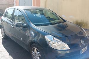 RENAULT CLIO III