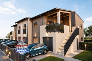 Appartamento di 150 m² con 5 locali e box auto a C