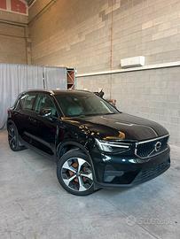 VOLVO XC40 B3 BENZINA incidentata