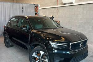 VOLVO XC40 B3 BENZINA incidentata
