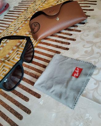 Ray Ban