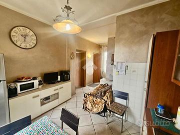 2 LOCALI A SAVIGLIANO