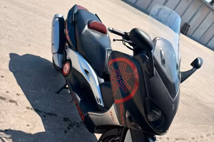 T max black max