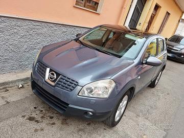 Nissan Qashqai J10  2.0 4x4 tekna 