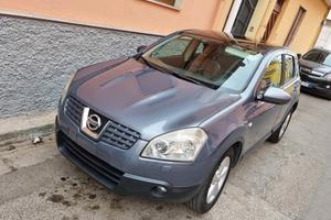 Nissan Qashqai J10  2.0 4x4 tekna 