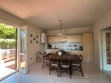 Bilocale con giardino