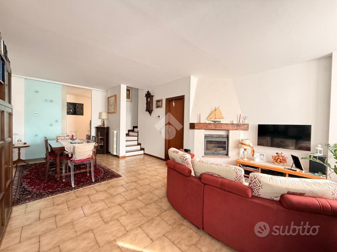 Casa – Varese, Avigno - Vista 2