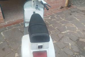 Vespa PK 125 XL con certificato storico