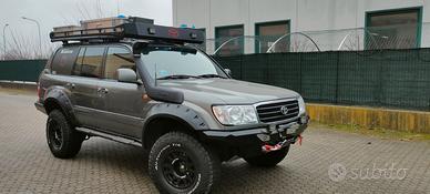 Toyota Land Cruiser HDJ 100