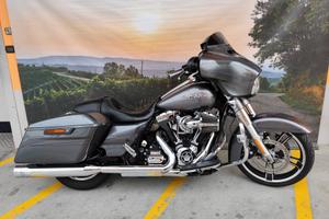 Harley-davidson FLHX Street Glide Special 103