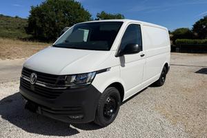 Volkswagen Caravelle Transporter T6.1 2.0 TDI 150C