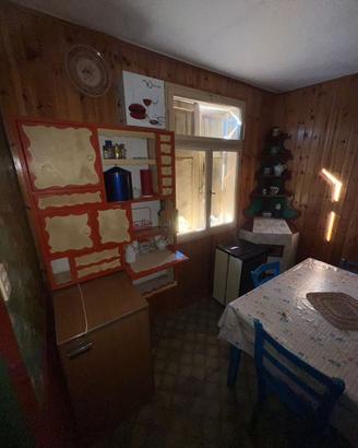 Mobili Pensili da cucina artigianali e dispensa