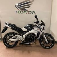 Suzuki GSR 600