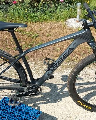 mountainbike Orbea alma 29 taglia M Carbonio