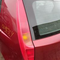 Fanale posteriore sinistro FIAT PUNTO 3 del 2004