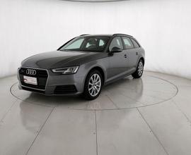 Audi A4 Avant 45 2.0 tfsi mhev Business quattro 25