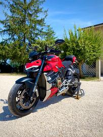 DUCATI STREETFIGHTER V4