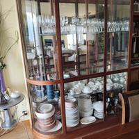 Mobile vetrina curva / bow front cabinet in legno