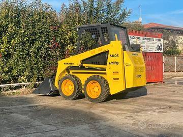 P32 Mini pala Komatsu SK 05 targata