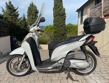 Honda SH 300