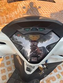 SH300i anno 2012 pochissimi chilometri