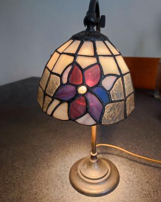 Lampada da tavolo stile Tiffany