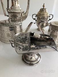 Collezione di oggetti d'epoca in Sheffield