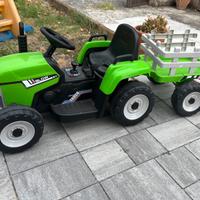 Trattore elettrico giocattolo