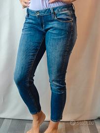 Jeans Guess  skinny a vita bassa. Taglia L