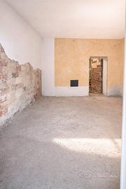 Appartamento da ristrutturare - Via Filippo Turati