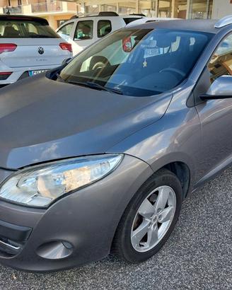 RENAULT Megane Mégane 1.5 dCi 110CV SporTour Att