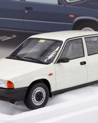 Laudoracing Alfa Romeo 33 1.3S 1985 Bianco 1:18