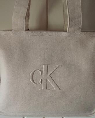 Borsa Calvin Klein con cartellino 