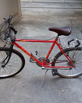 Mountain bike OLMO 26" rossa