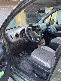 Auto Peugeot