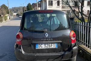 Renault modus auto per neopatentati