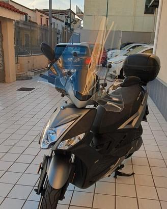 Kymco Agility 125 R16 Plus solo 2.200 km