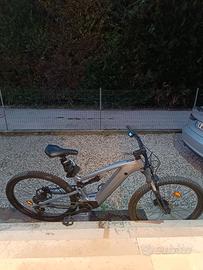 Bici MTB  elettrica 1200€