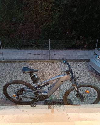 Bici MTB  elettrica 1200€