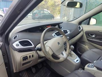 Cruscotto RENAULT SCENIC del 2010